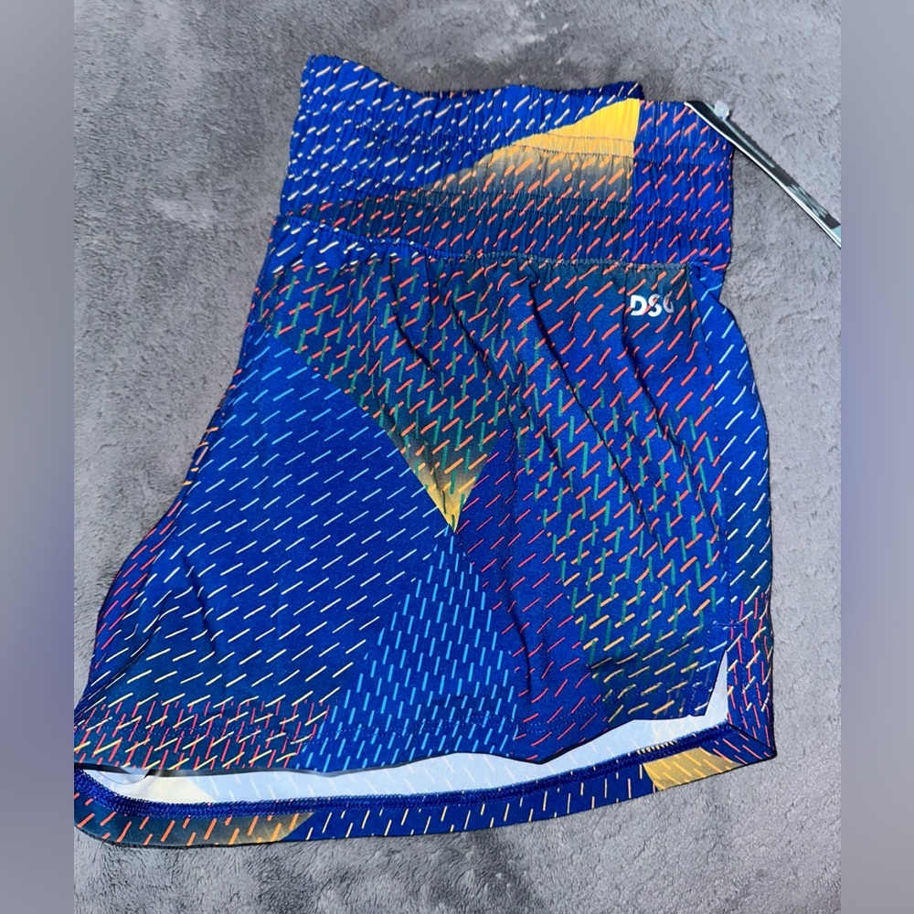 DSG Women’s XS high-rise stride shorts NWT